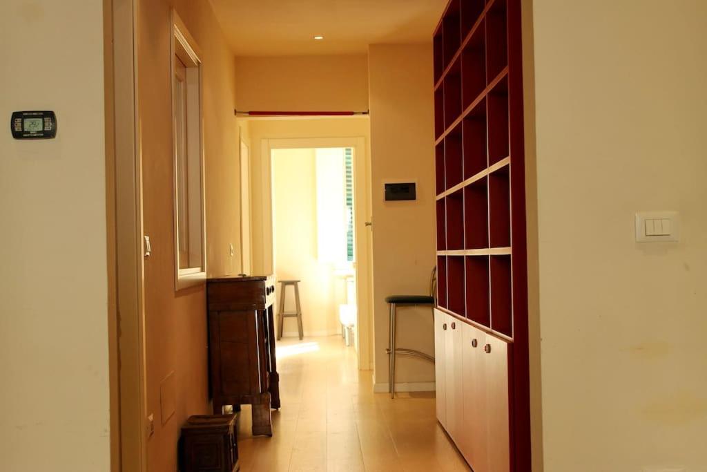 Zdjęcie z galerii obiektu Modern 3BR Near Santa Maria Novella Station we Florencji