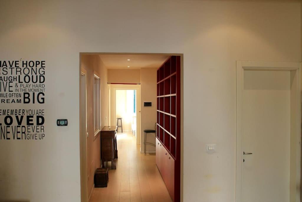 Zdjęcie z galerii obiektu Modern 3BR Near Santa Maria Novella Station we Florencji