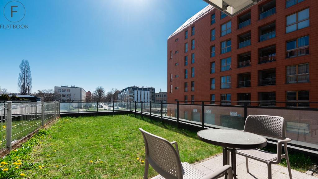 Balkón alebo terasa v ubytovaní Flatbook - City Center SPA Apartments Motlawa
