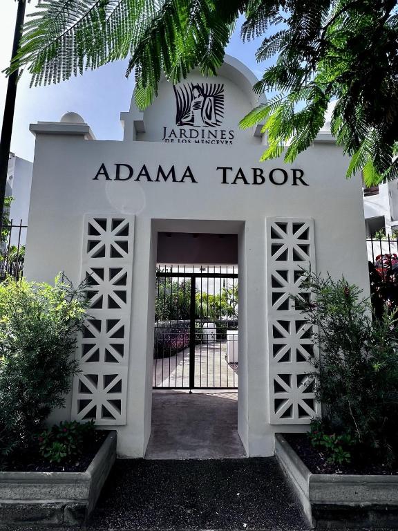 The facade or entrance of Jardines - Tabor 1 2 POOL VIEW 1B