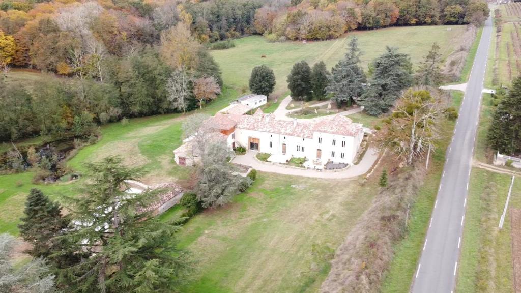 Letecký snímek ubytování la bastide cardan