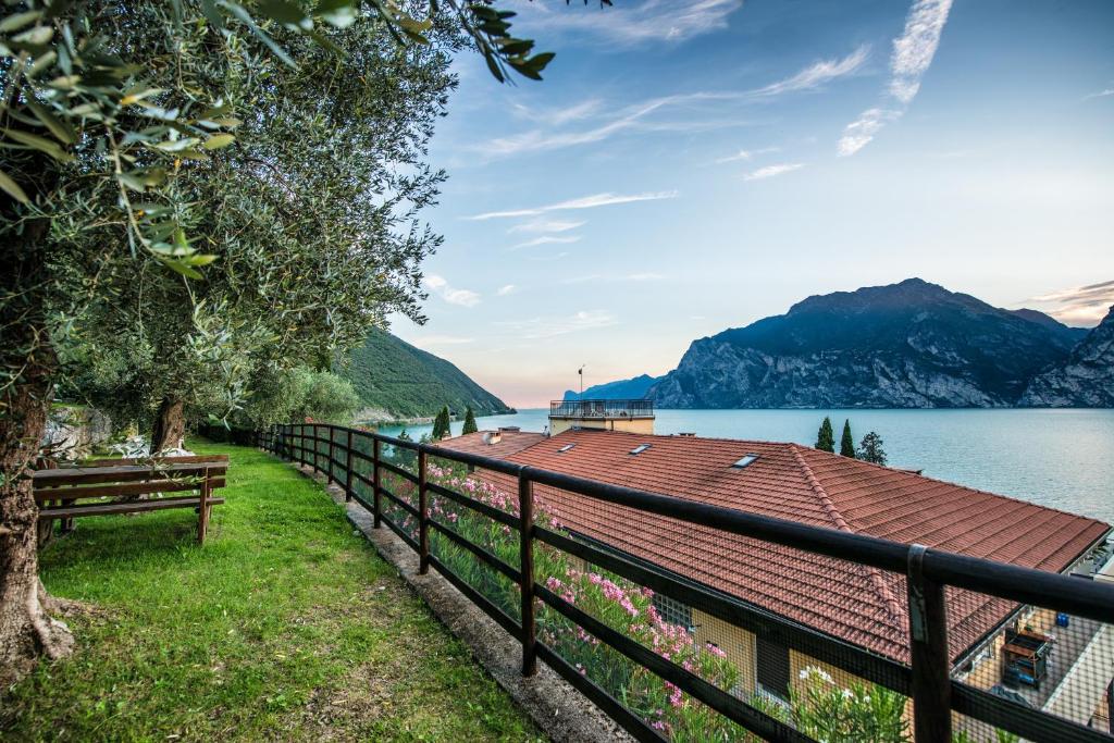 Příroda nedaleko aparthotelu