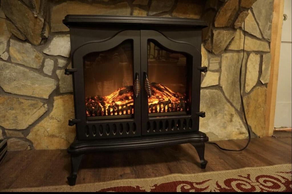 Carriage House Villa and gardens in downtown historic Lexington SC