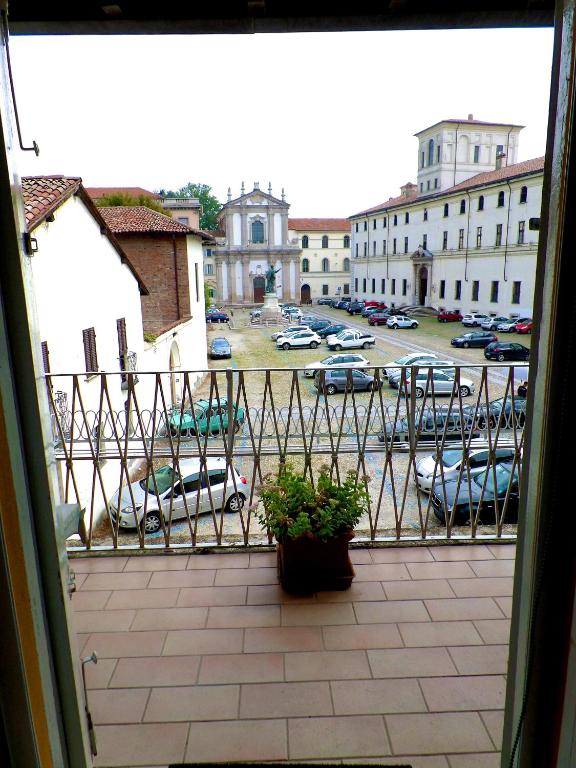 Pavia Downtown Apartment - отзывы и видео