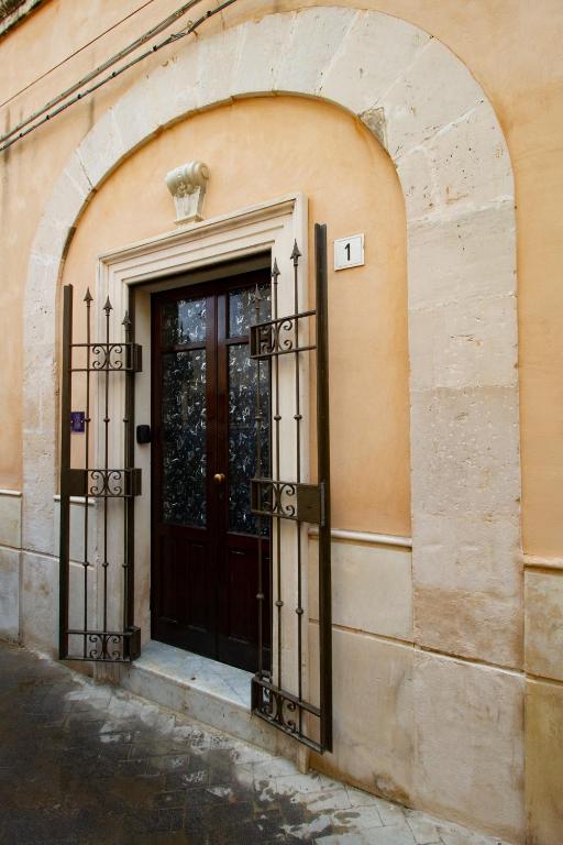 Exteriér alebo vchod do ubytovania Iris Opera Ortigia