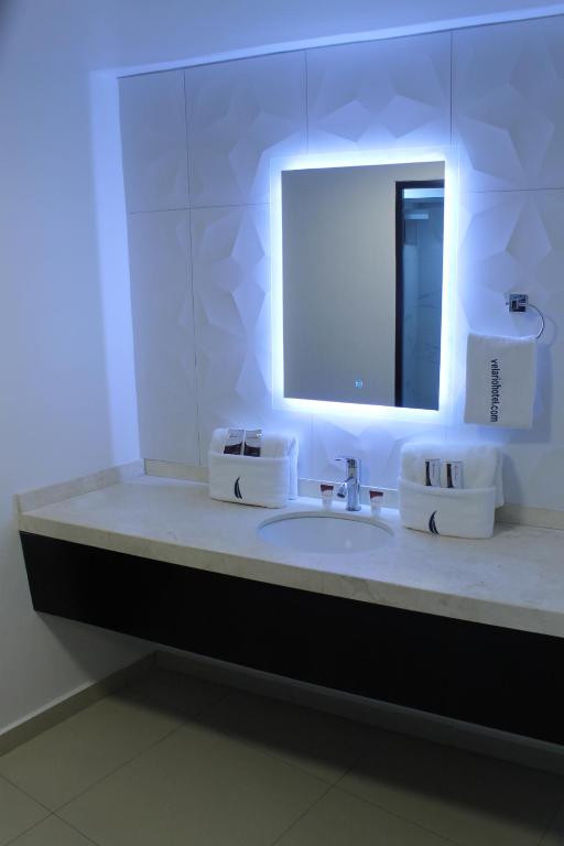 Hotel Velario - Chambre De Luxe (2 Adultes + 1 Enfant)