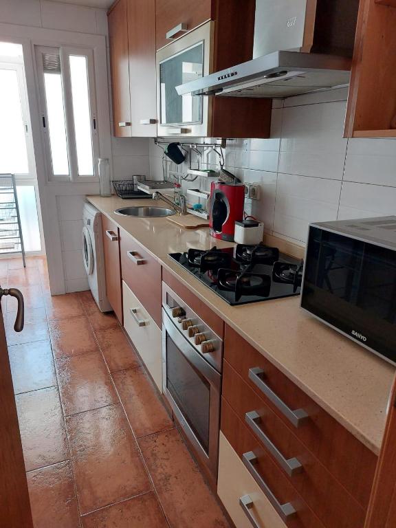 Kuchyňa alebo kuchynka v ubytovaní Apartamento tranquilo cerca de la Sagrada Familia