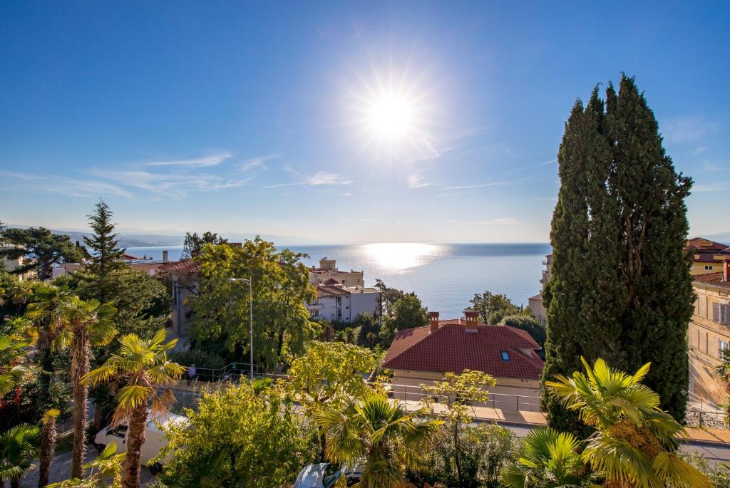 Fotografia z galérie ubytovania Altamar Seaview Opatija v destinácii Opatija