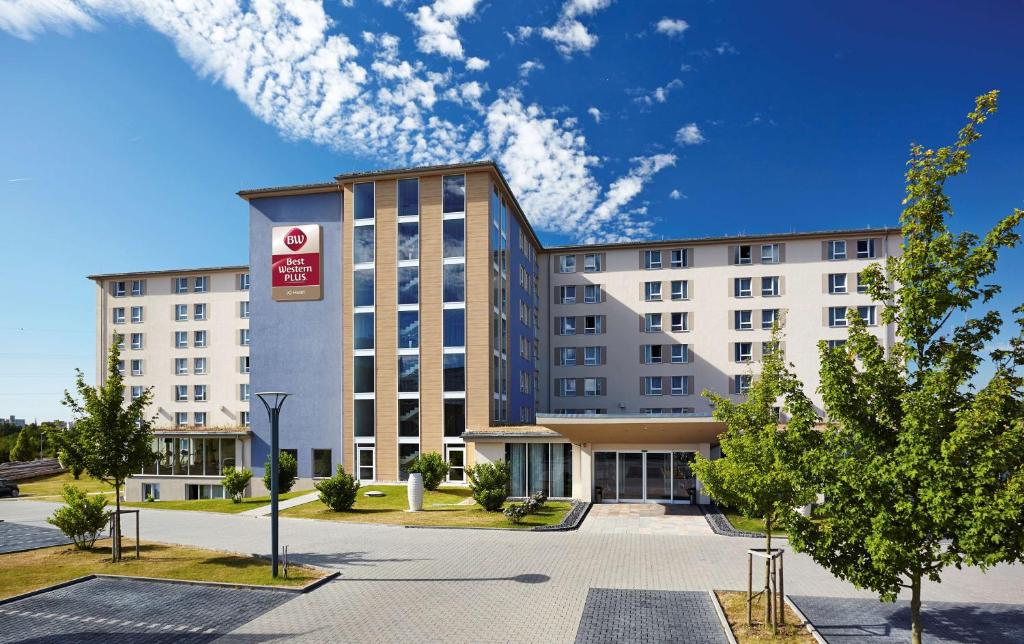 a rendering of the front of a hotel at Best Western Plus iO Hotel in Eschborn