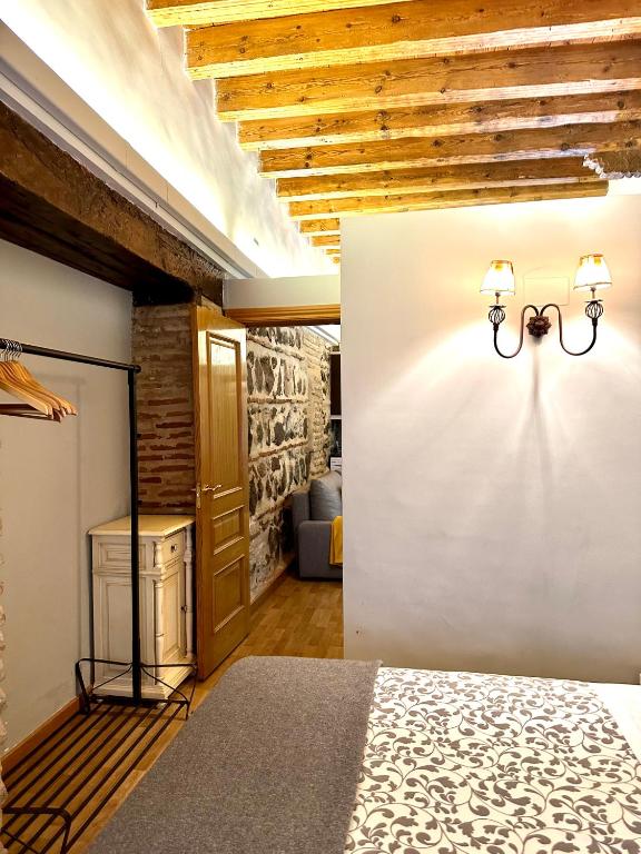 Apart. San Pedro II - junto a catedral - 17