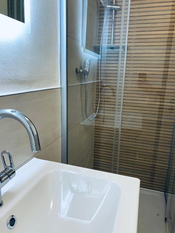Whg 4 Ferienwohnung Wuppertal Ronsdorf mitten im Bergischen Land - 一居室公寓