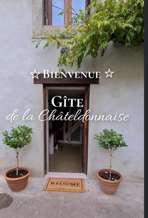 Certifikát, hodnocení, plakát nebo jiný dokument vystavený v ubytování Gite de la Châteldonnaise