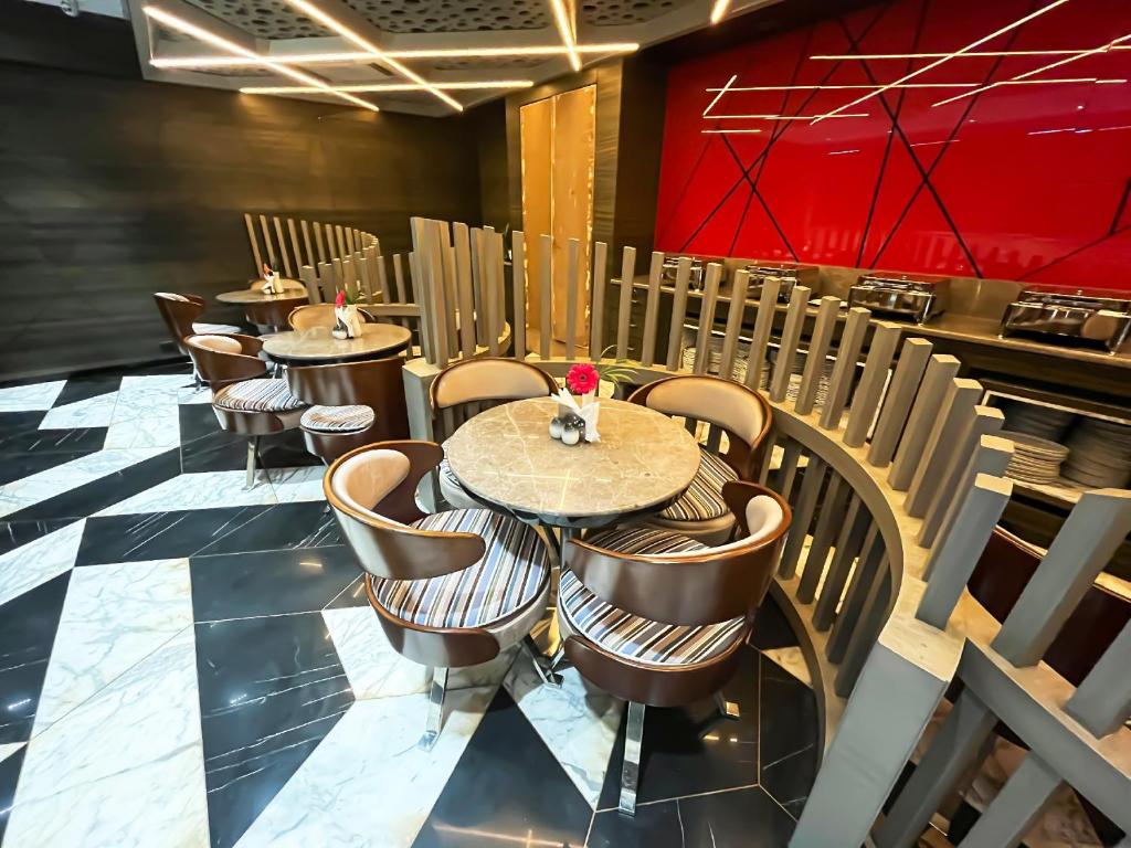 Restaurace v ubytování Morvee Hotels Alipore Kolkata