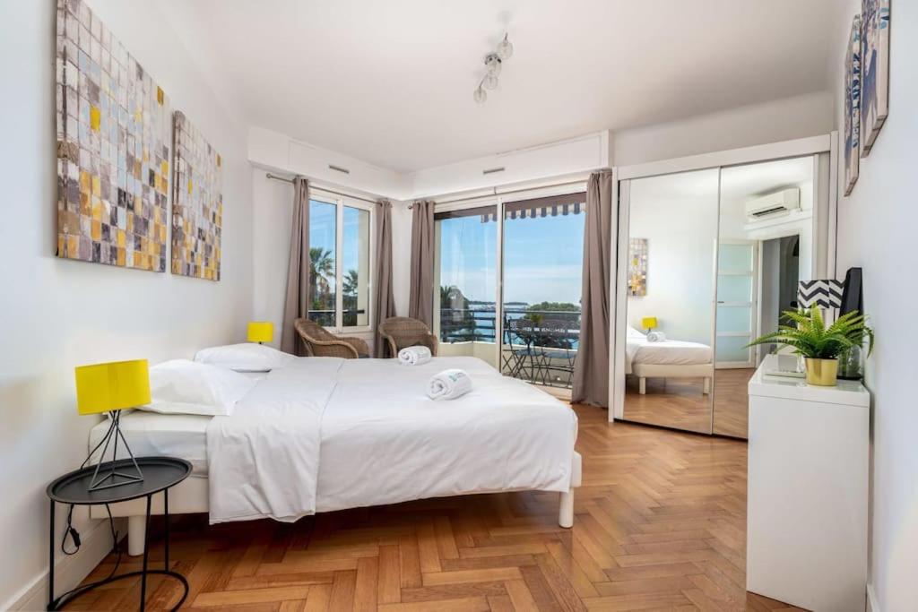 Posteľ alebo postele v izbe v ubytovaní C082-Croisette - 2 Chambres - Vue Epoustouflante