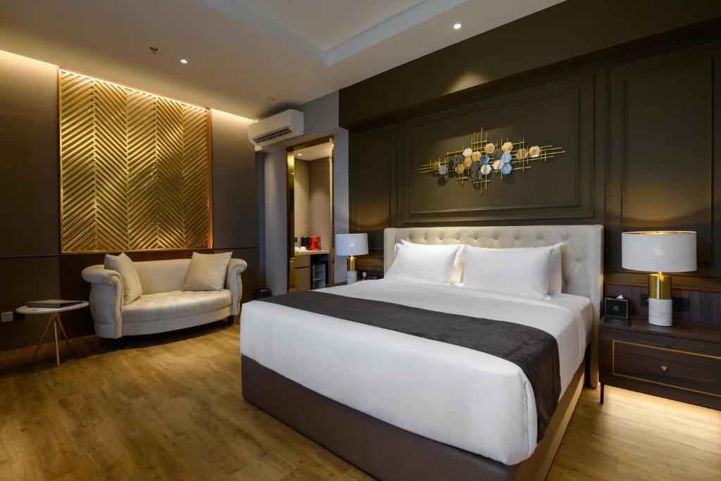The Granite Luxury Hotel Penang - Luxury Room