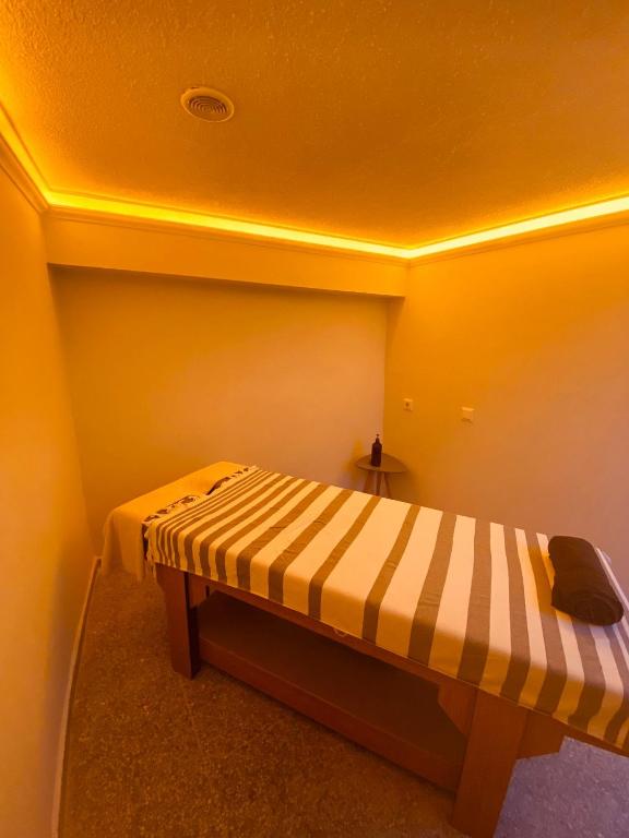 Postel nebo postele na pokoji v ubytování Royal Bosphorus Hotel & SPA Hamam