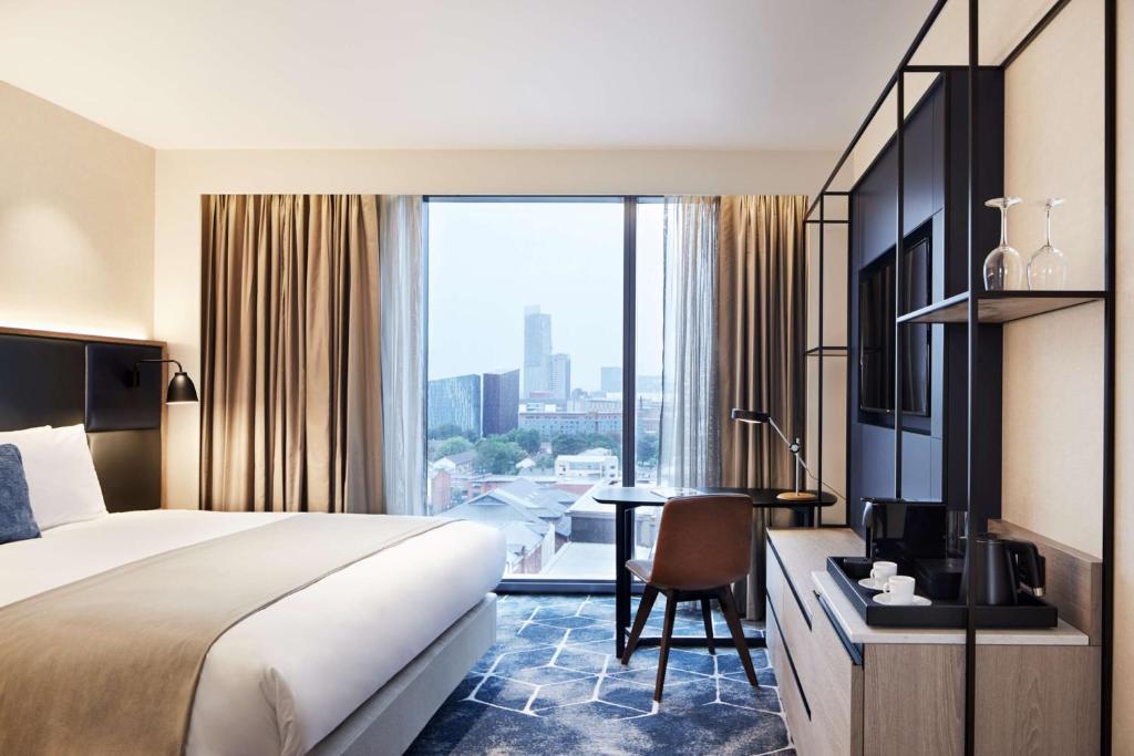 Postel nebo postele na pokoji v ubytování Hyatt Regency Manchester