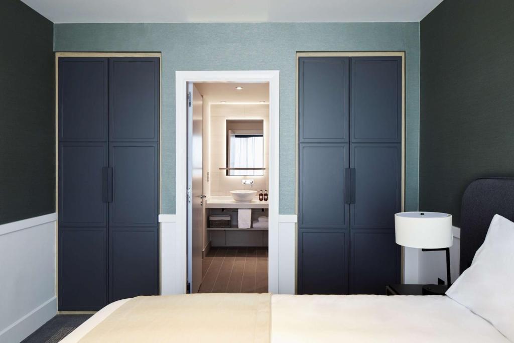 Postel nebo postele na pokoji v ubytování Hyatt House Manchester