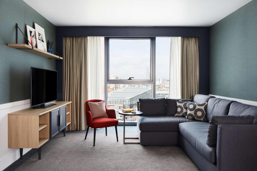 Posezení v ubytování Hyatt House Manchester