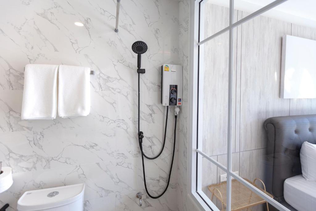 R2 Hotel Chiangmai - Resim 41