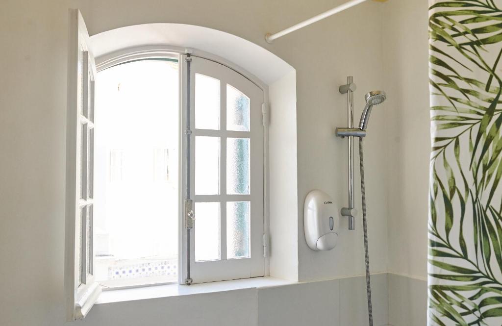 Um banheiro em Ljmonade Hostel