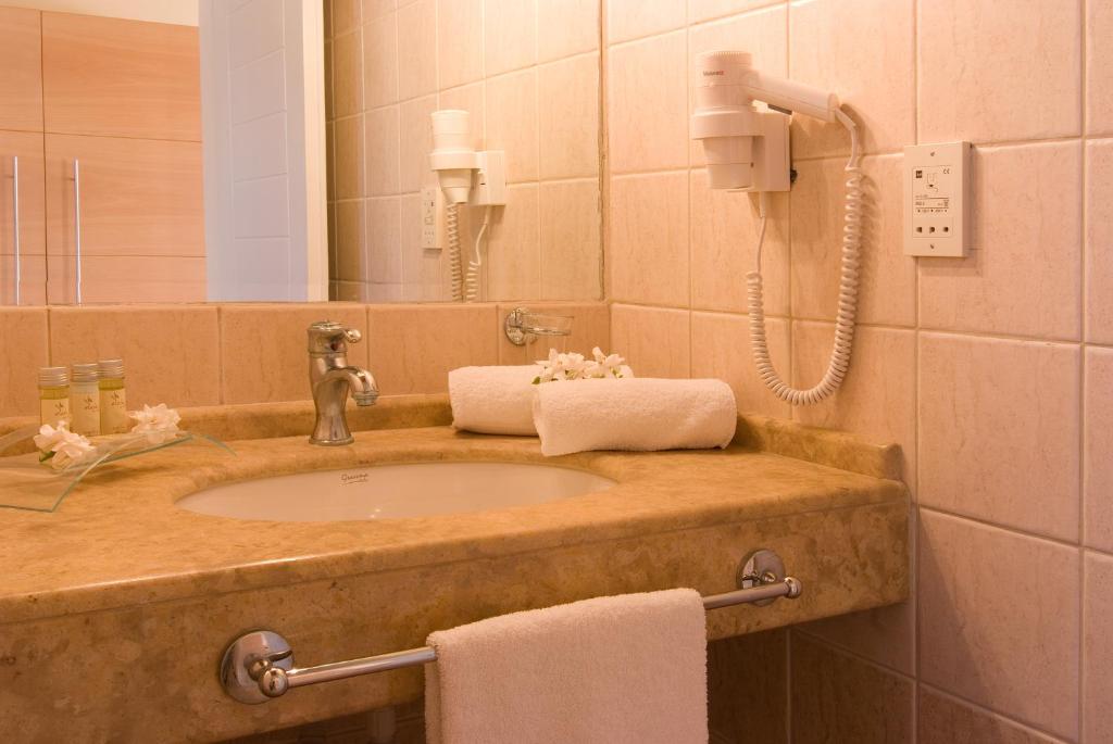 Koupelna v ubytování Verde Al Mare Boutique Hotel