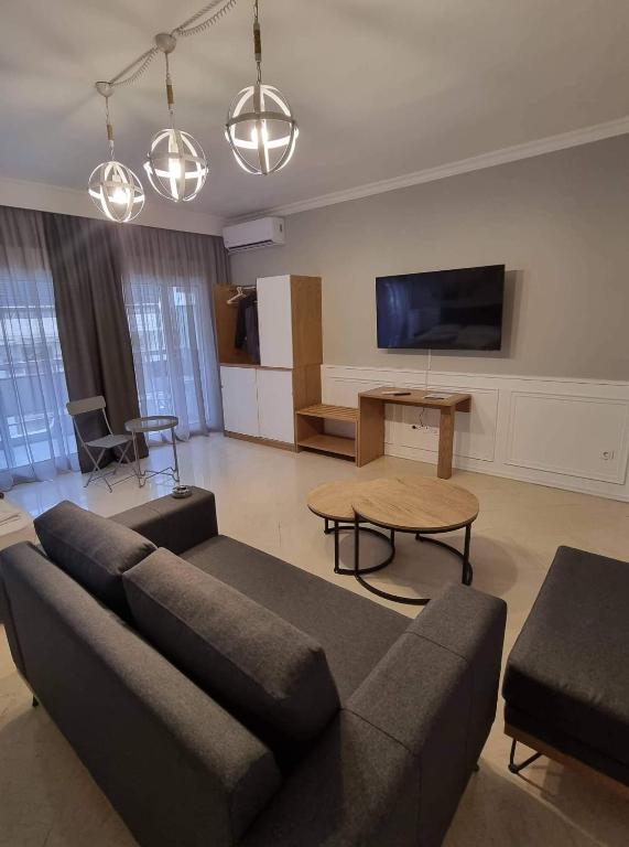 Center Point Thessaloniki - 8