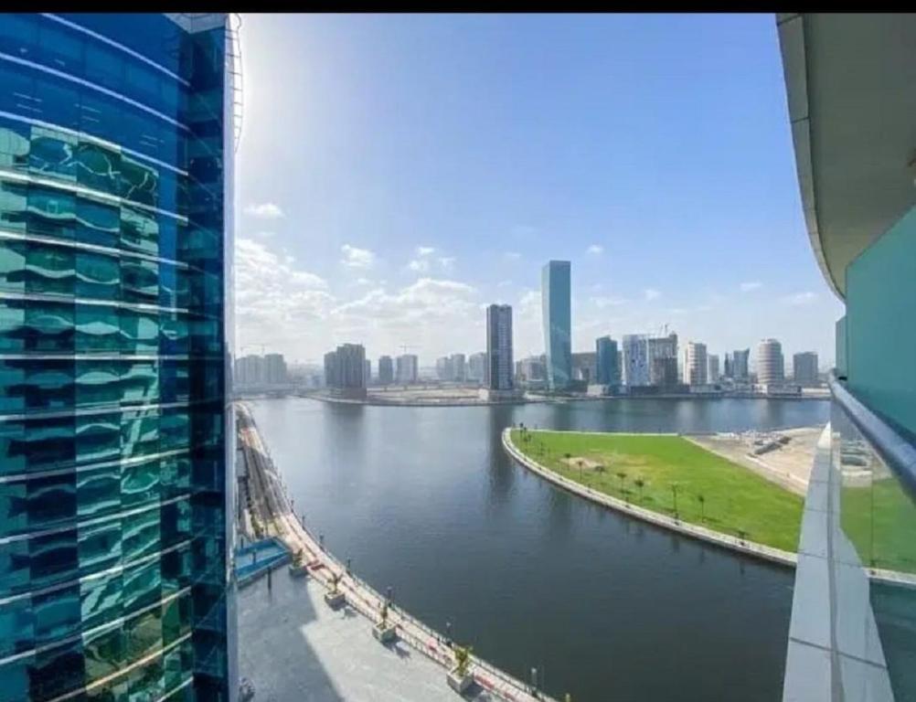 Fully Furnished Studio Apartment Dubai Canal View, Dubai (updated