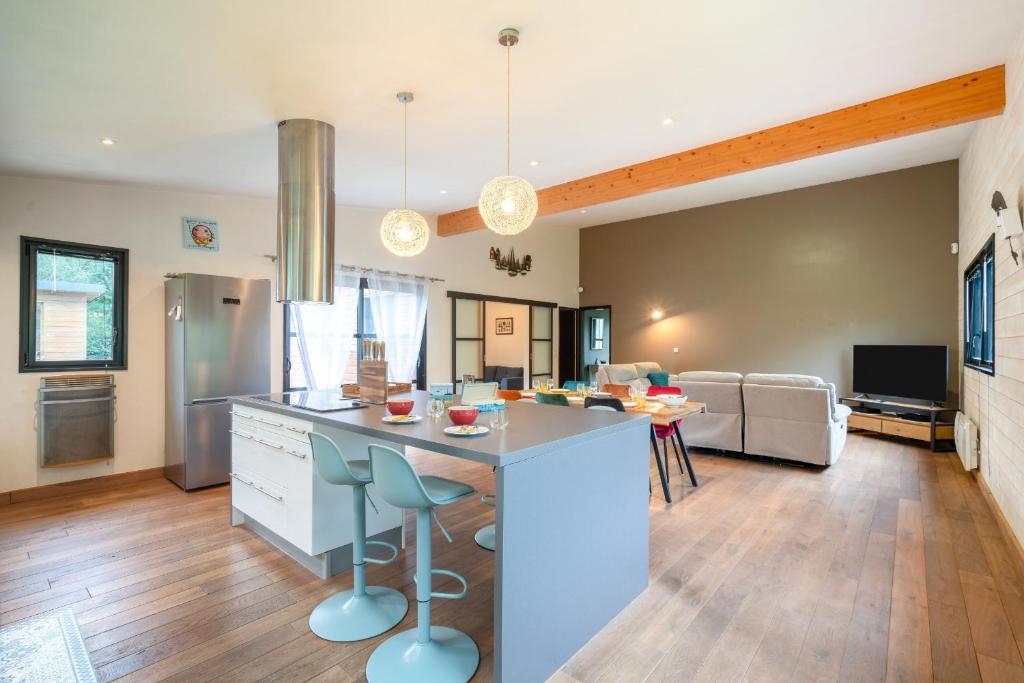 Dapur atau dapur kecil di Charmante maison pour 6 personnes au coeur du Finistere a Plogastel-Saint-Germain