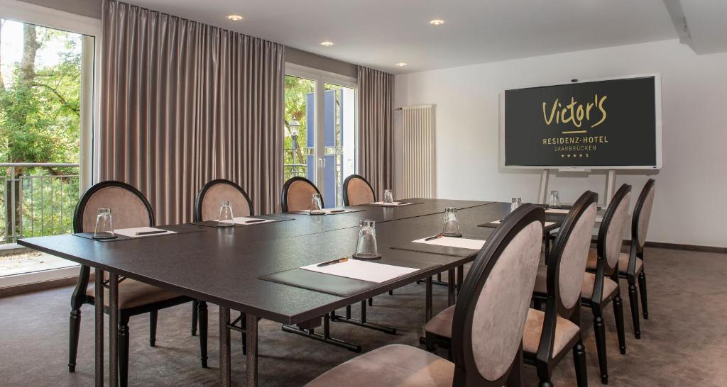 Der Geschäftsbereich oder Konferenzraum in der Unterkunft Victor's Residenz-Hotel Saarbrücken
