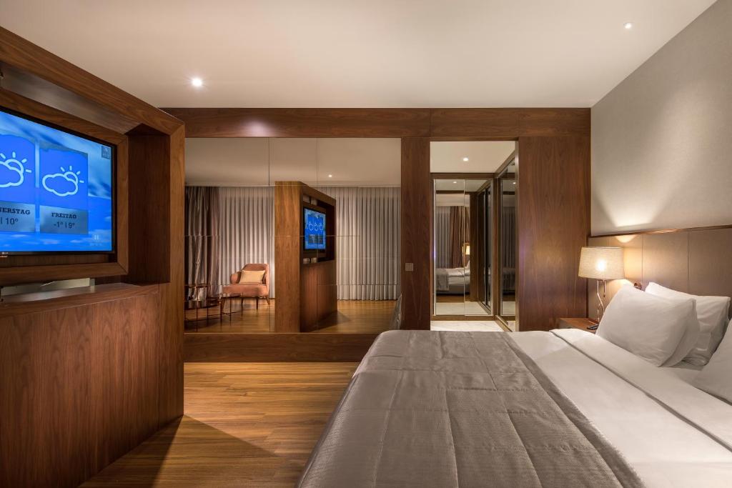 Lionel Hotel Istanbul - Junior Suite With Golden Horn View