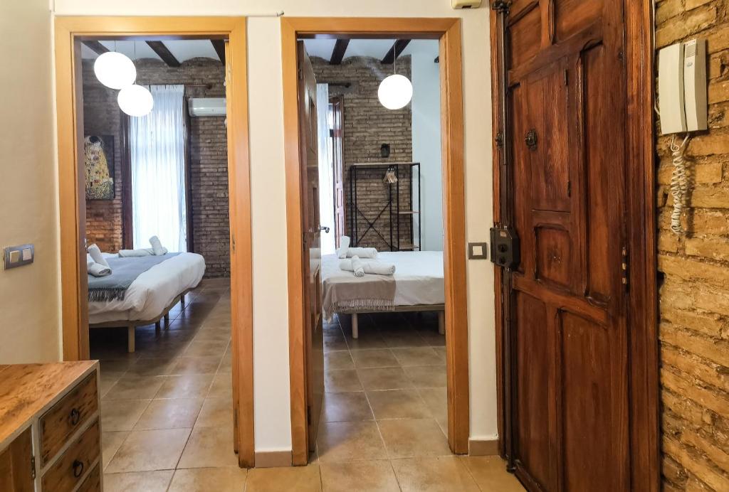 Enjoy Apartment 4 pax at Ruzafa with sunny terrace, Valencia ...
