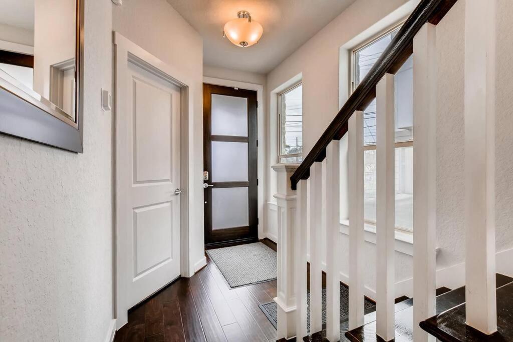 Fam Friendly 5 Bed Home Blocks To Pearl/Riverwalk! - Haus Mit Fünf Schlafzimmern