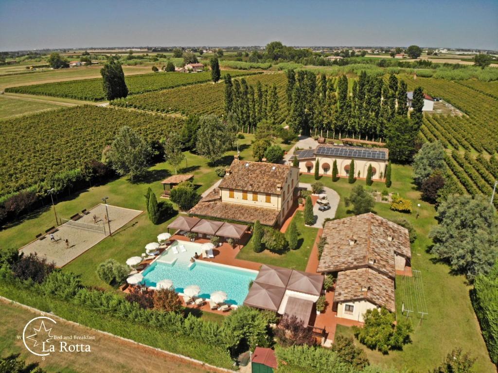 an aerial view of a estate with a swimming pool at B & B La Rotta in Ravenna