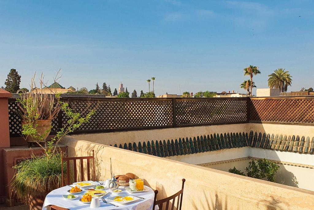 Balkón nebo terasa v ubytování Riad 92 - Architect's Riad in the Exclusive Dar El Bacha