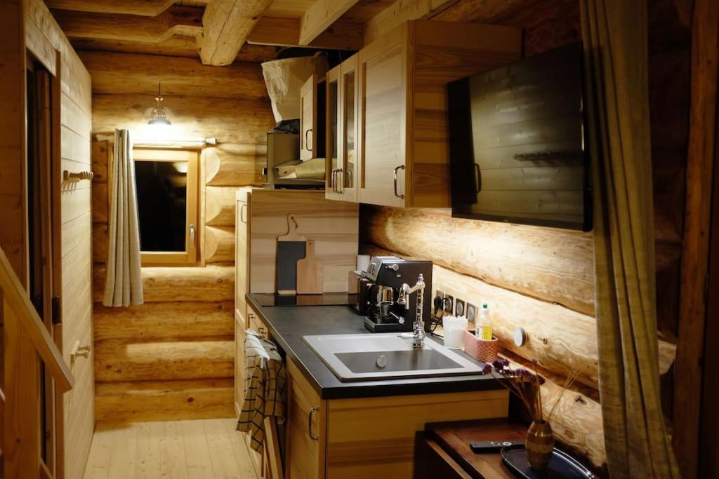 Kuchyň nebo kuchyňský kout v ubytování L'ermitage des vallons