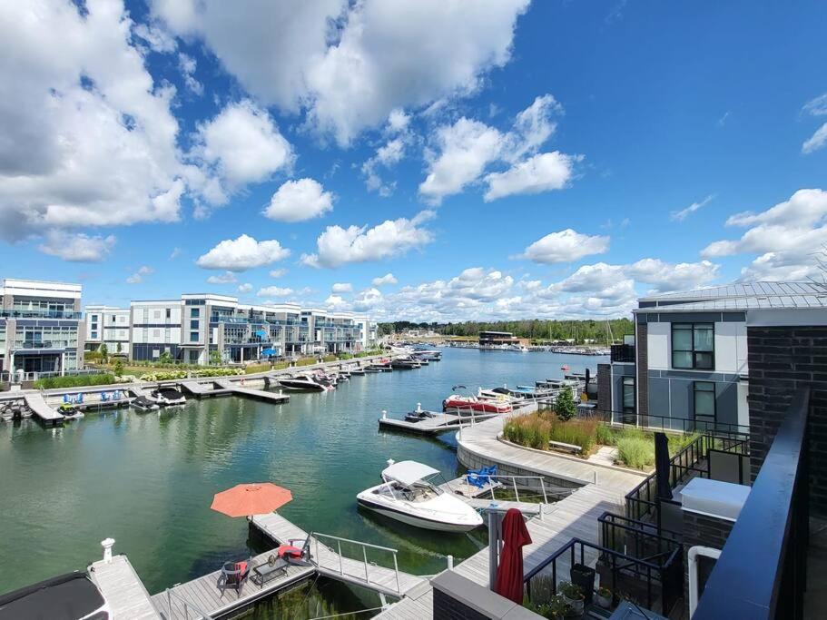 Friday Harbour Resort Townhouse with Lake Access, Barrie, Canada