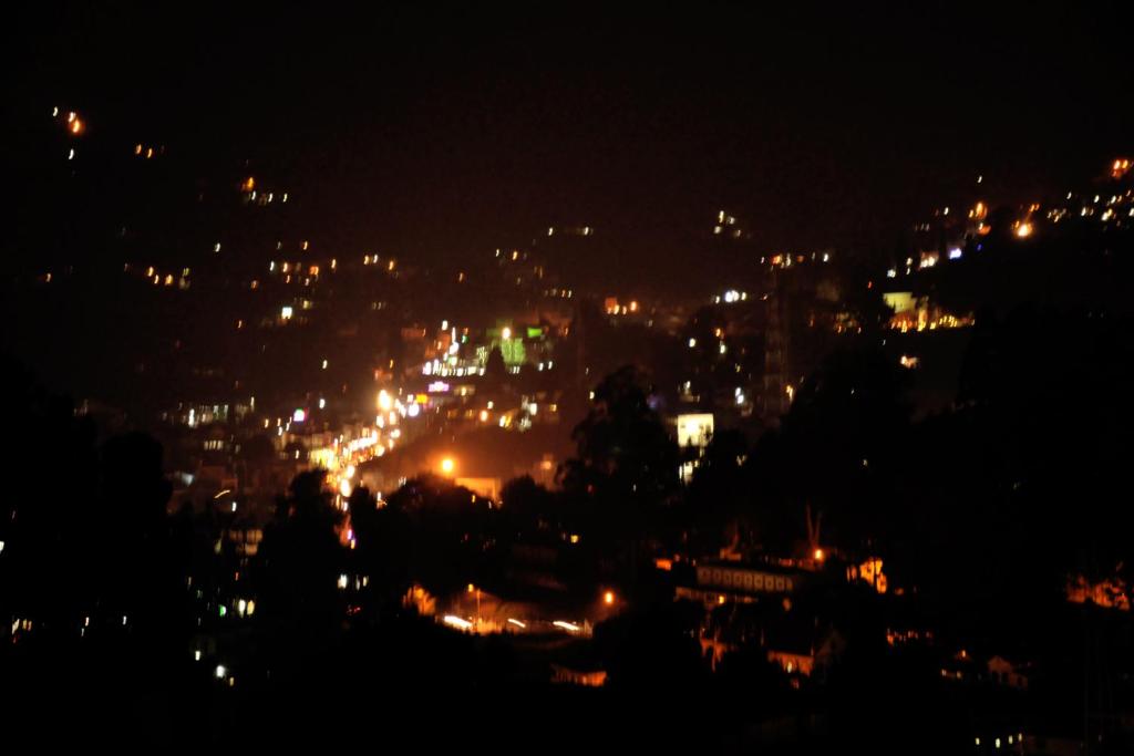 Nespecifikovaný výhled na destinaci Ooty nebo výhled na město při pohledu z ubytování v soukromí