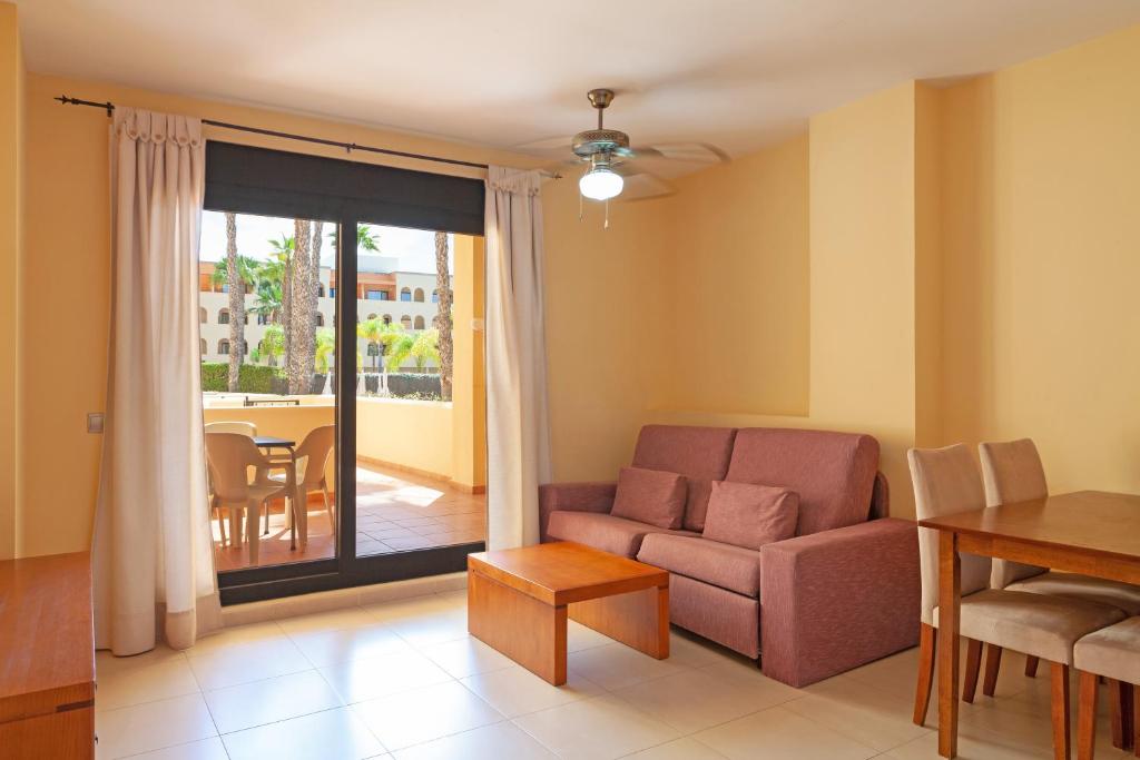 Apartamentos Playamarina - One-Bedroom Apartment