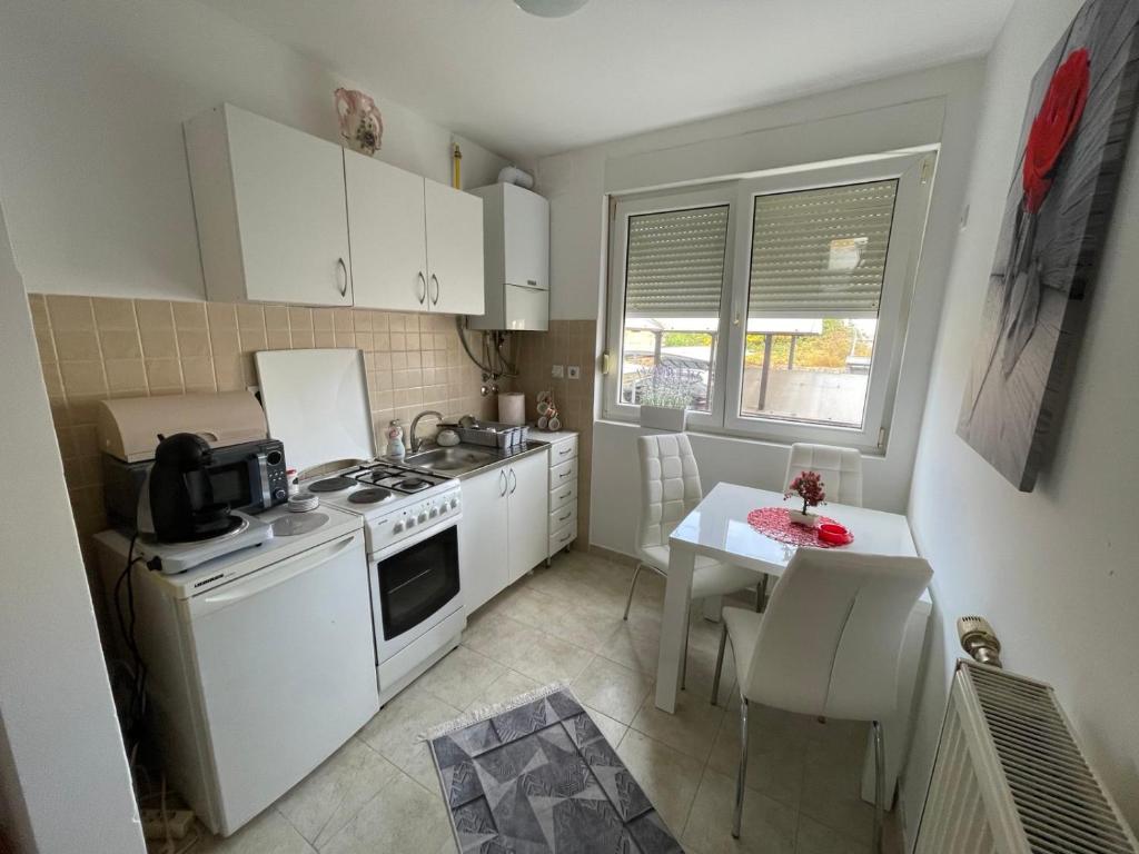 APARTMAN AGEKO - Housity