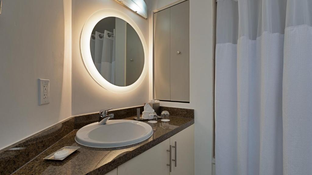 Hotel Arya BW Premier Collection - Chambre King Avec Balcon Et Vue Sur La Baie