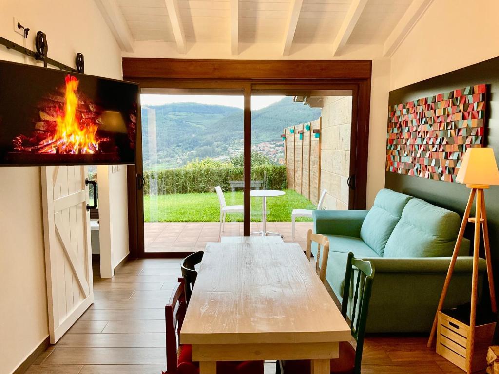 Relax natural en Vigo Rural Moss con Jacuzzi y Vistas - image 2