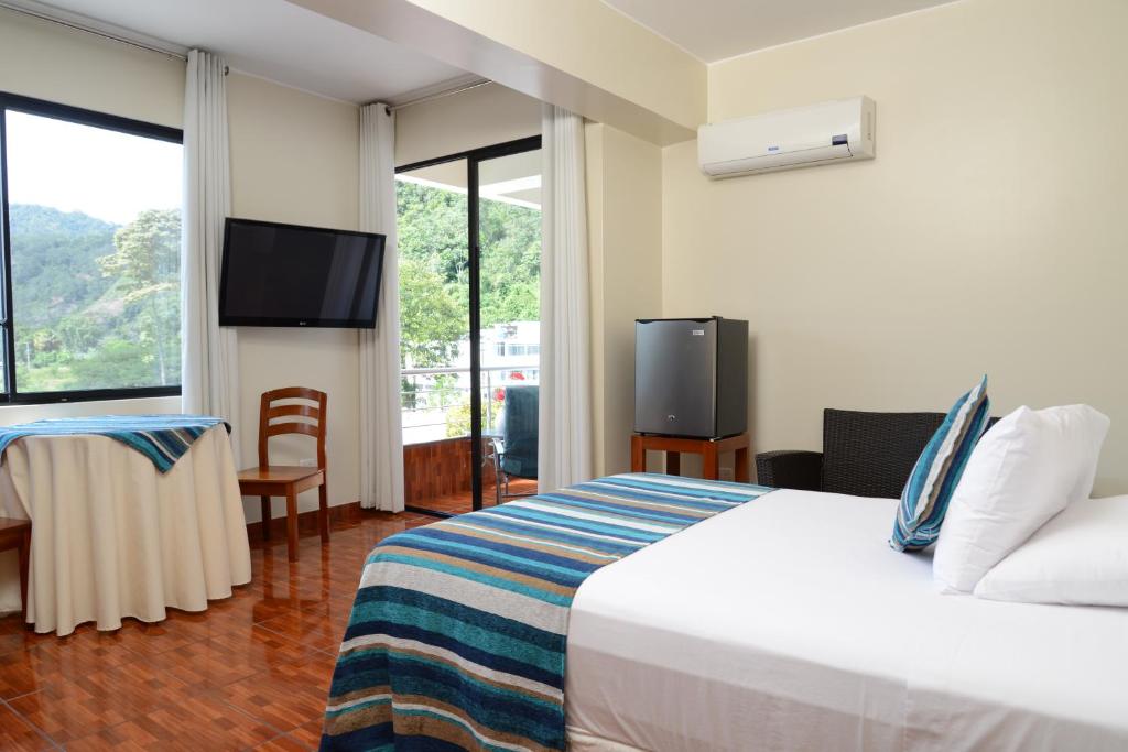 Casablanca Hotel - Standard Suite