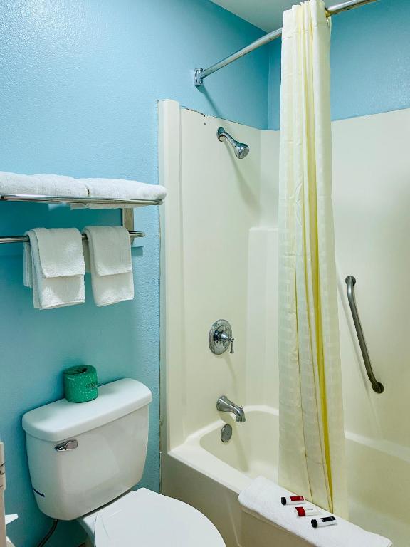 Days Inn by Wyndham Maysville Kentucky - King Room - Fumar