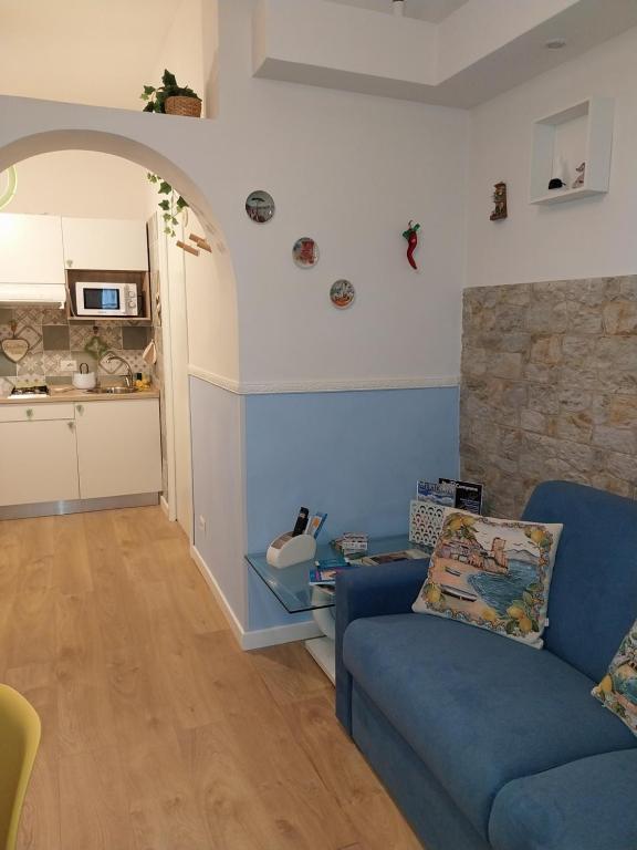 Część wypoczynkowa w obiekcie Fra&Fra's home nel cuore del centro storico di Napoli