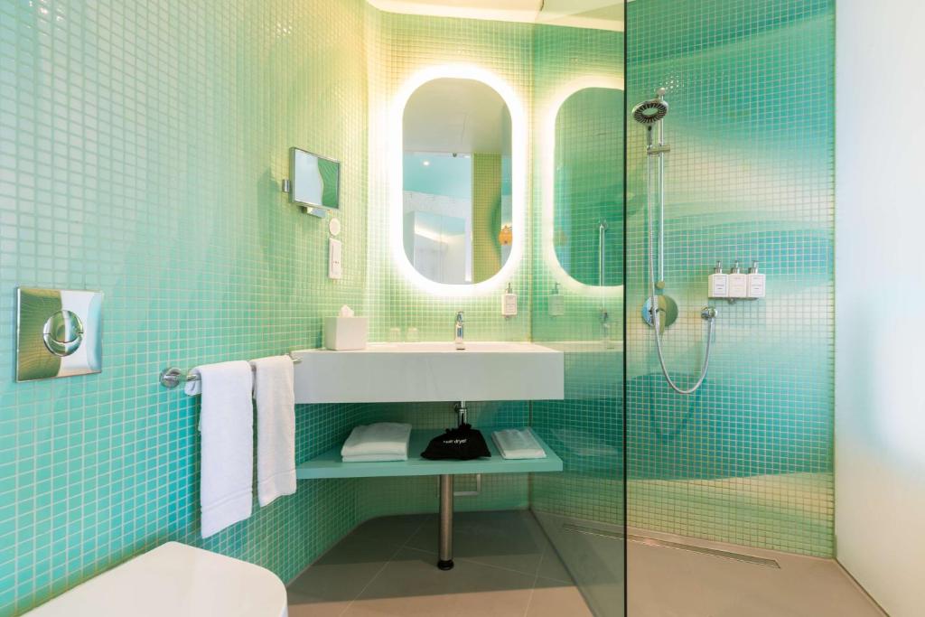 Un baño de Park Inn by Radisson Amsterdam City West