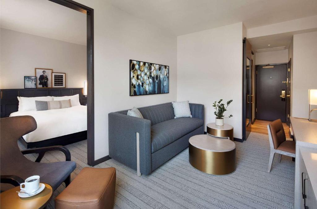 The Clift Royal Sonesta San Francisco - Junior King Suite - Mobility Accessible Roll-In Shower