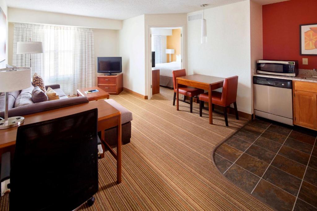 Sonesta ES Suites Birmingham Homewood photo