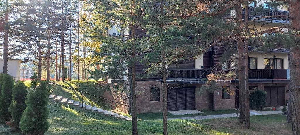 Zahrada ubytování Divčibare Snežna Kraljica ap 13