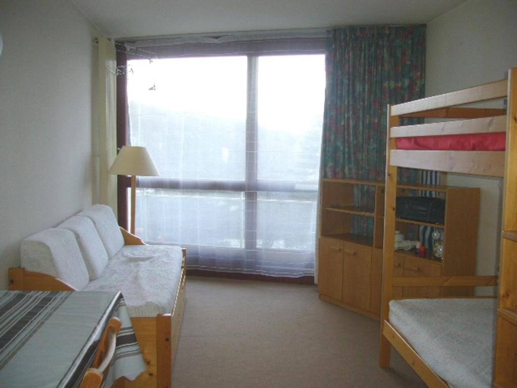 Posteľ alebo postele v izbe v ubytovaní Coquet studio 24m² au pied des pistes, 4 pers, balcon sud, proche commerces, Villard-de-Lans - FR-1-689-23